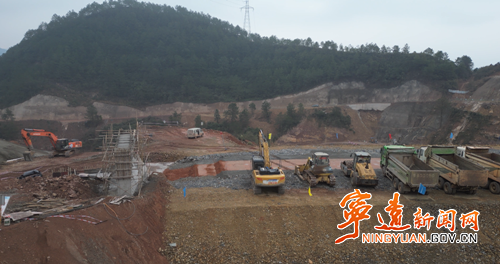 宁远:龙形头水库坝顺利封顶2_副本500 (2).png 宁远:龙形头水库坝顺利封顶2_副本500 (2).png