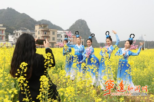 宁远县举办第二届春暖东江花海音乐节2_副本500.jpg