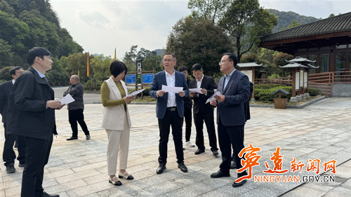 毛政召开九嶷山景区5A创建工作现场调度会_副本500.jpg 毛政召开九嶷山景区5A创建工作现场调度会_副本500.jpg