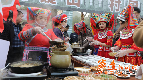 宁远:“村厨”秀厨艺 烹出乡村幸福味2_副本500.jpg 宁远:“村厨”秀厨艺 烹出乡村幸福味2_副本500.jpg