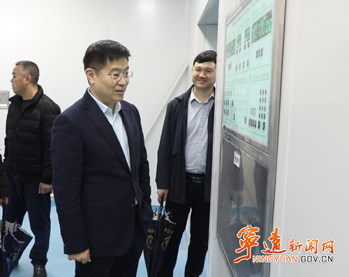 胡勇刚调研指导县中医医院搬迁工作2_副本500.jpg 胡勇刚调研指导县中医医院搬迁工作2_副本500.jpg