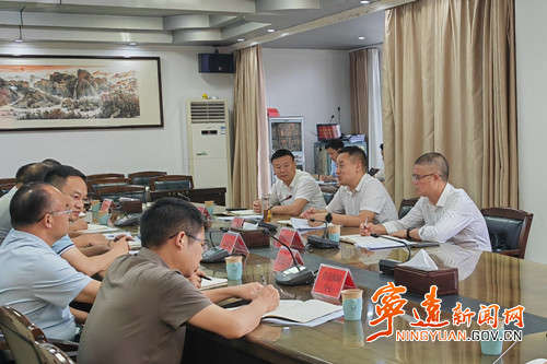 林亮亮调度民生领域信访问题处置工作_副本500.jpg