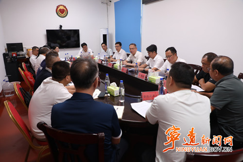 毛政公开接待来访群众_副本500.jpg