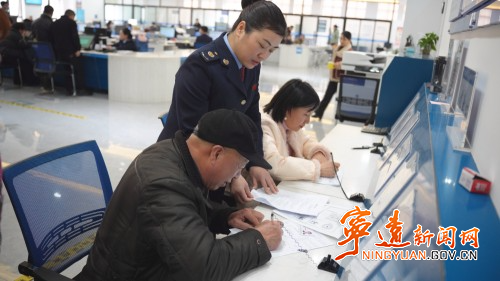 宁远：政务服务“高速路”   跑出便民“加速度”1_副本500.jpg