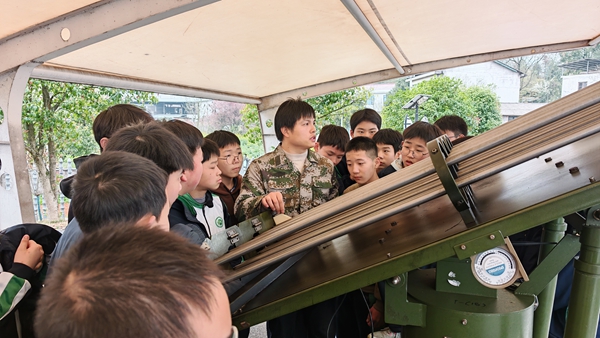 图片 (1)_副本.jpg 图片 (1)_副本.jpg