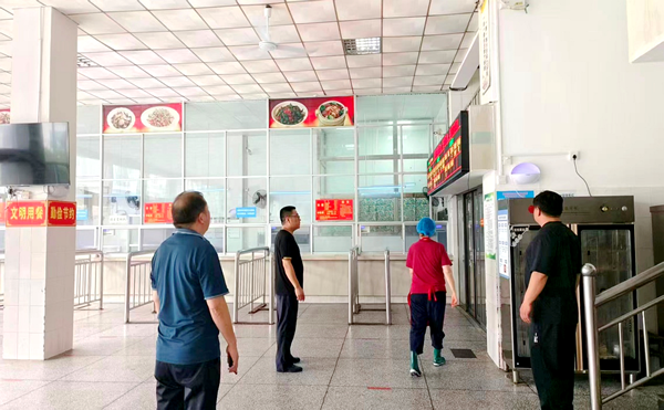 双牌：提质食堂设施 守护师生“舌尖上的安全”（图）_副本.png