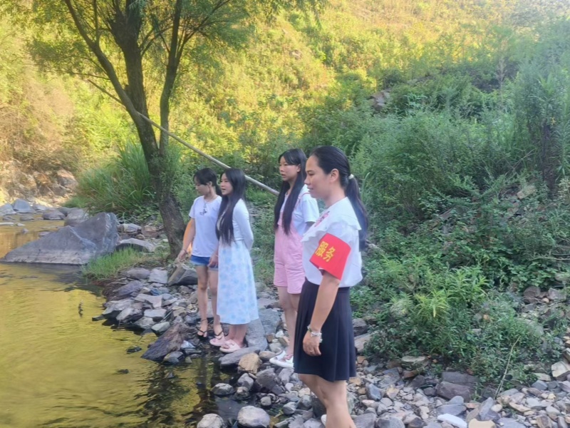 防溺水巡查.jpg 防溺水巡查.jpg