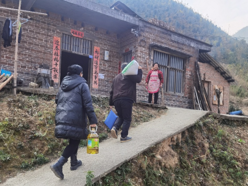 走访.jpg 走访.jpg