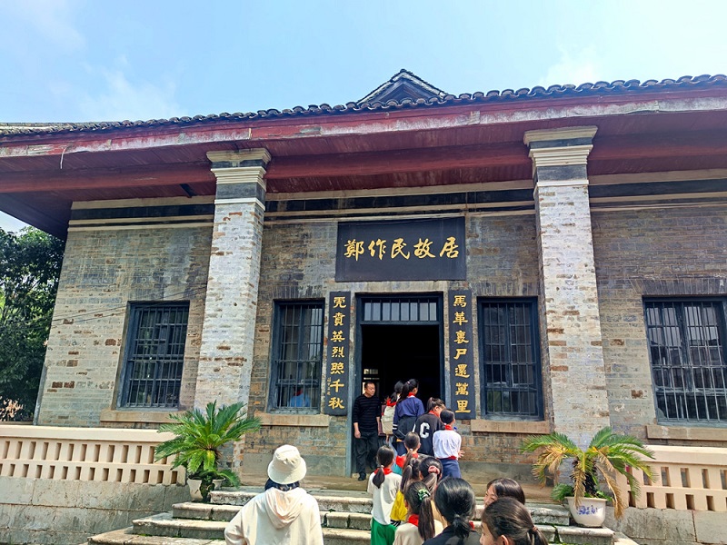 e60b856477f746c7aa2d57f8784f3465.jpg e60b856477f746c7aa2d57f8784f3465.jpg