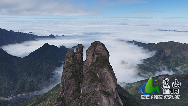 大美蓝山：云海托明月 美景共流连4.jpg